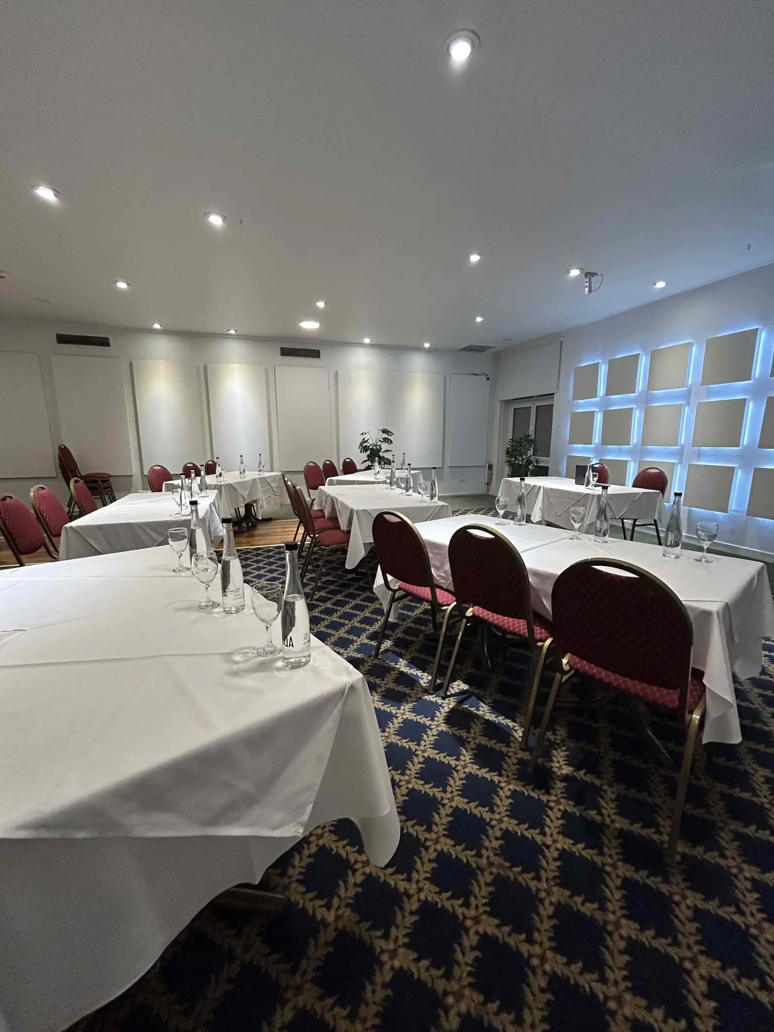 Salón Hotel Dos Reyes